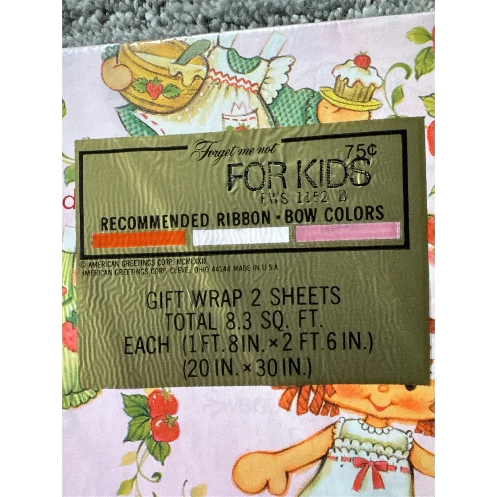 American Greetings Vintage Strawberry Shortcake Gift Wrap 2 Sheets 20 x 30 in